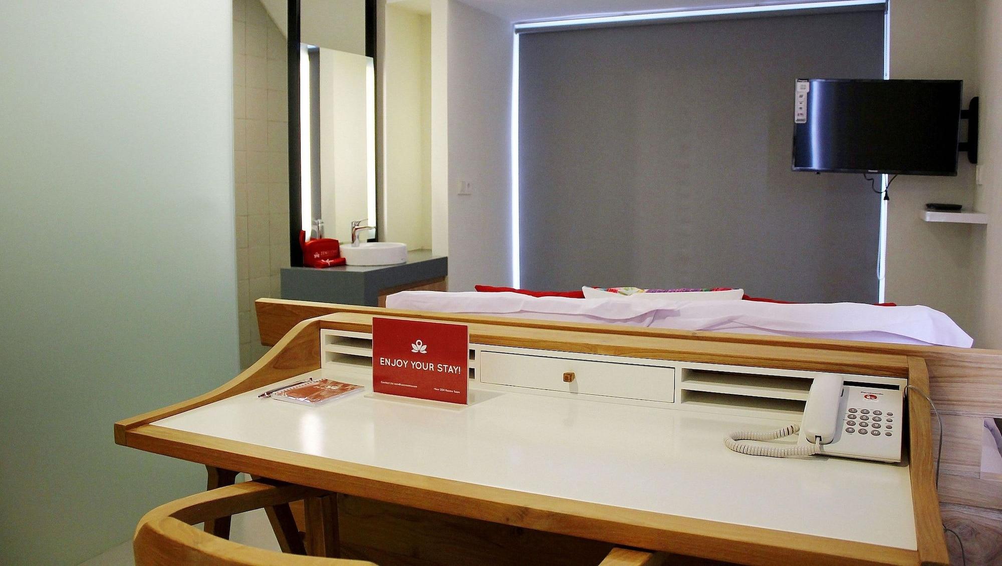 Zen Rooms Patra Kuningan Syariah Jakarta Buitenkant foto