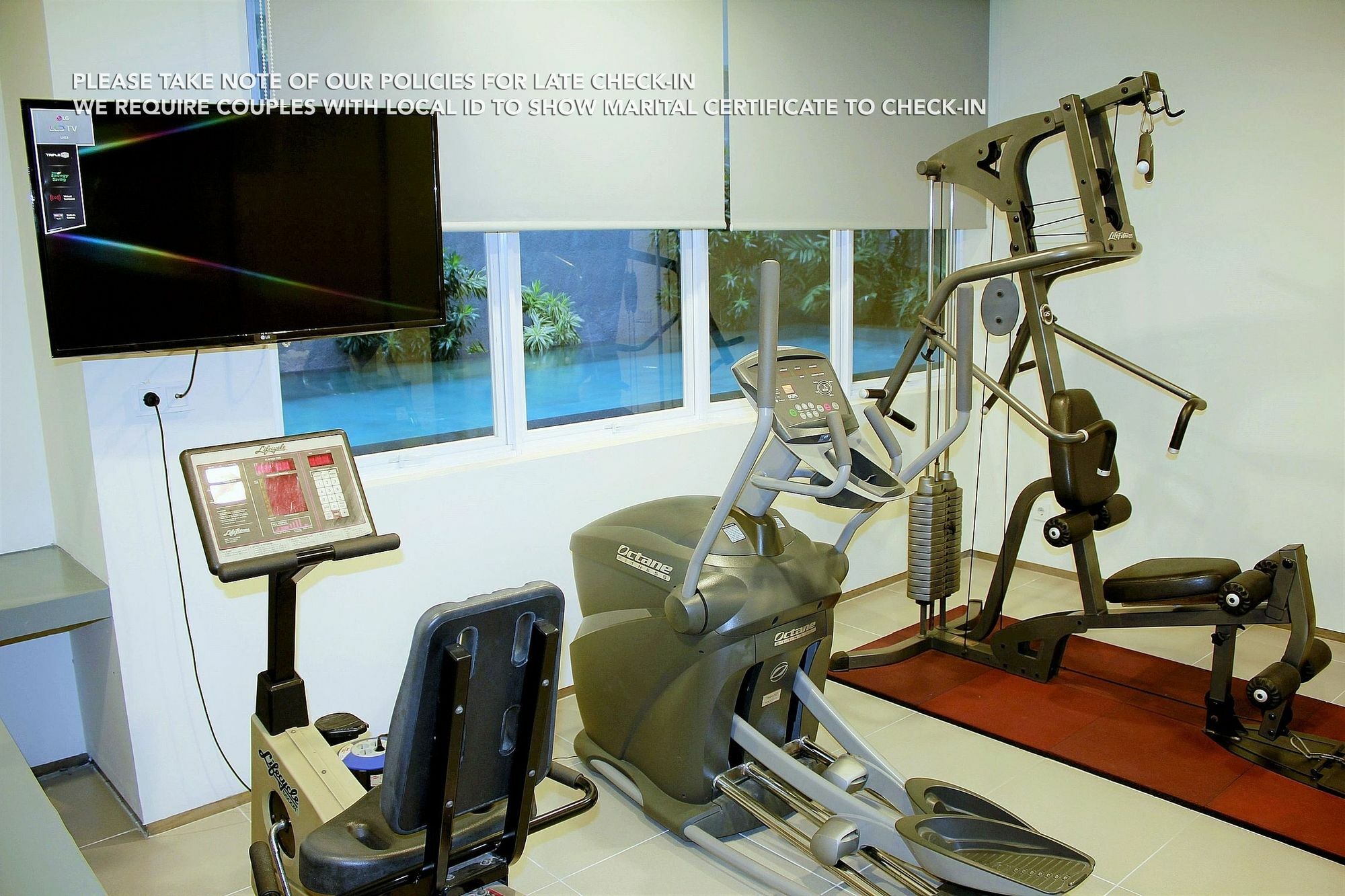 Zen Rooms Patra Kuningan Syariah Jakarta Buitenkant foto