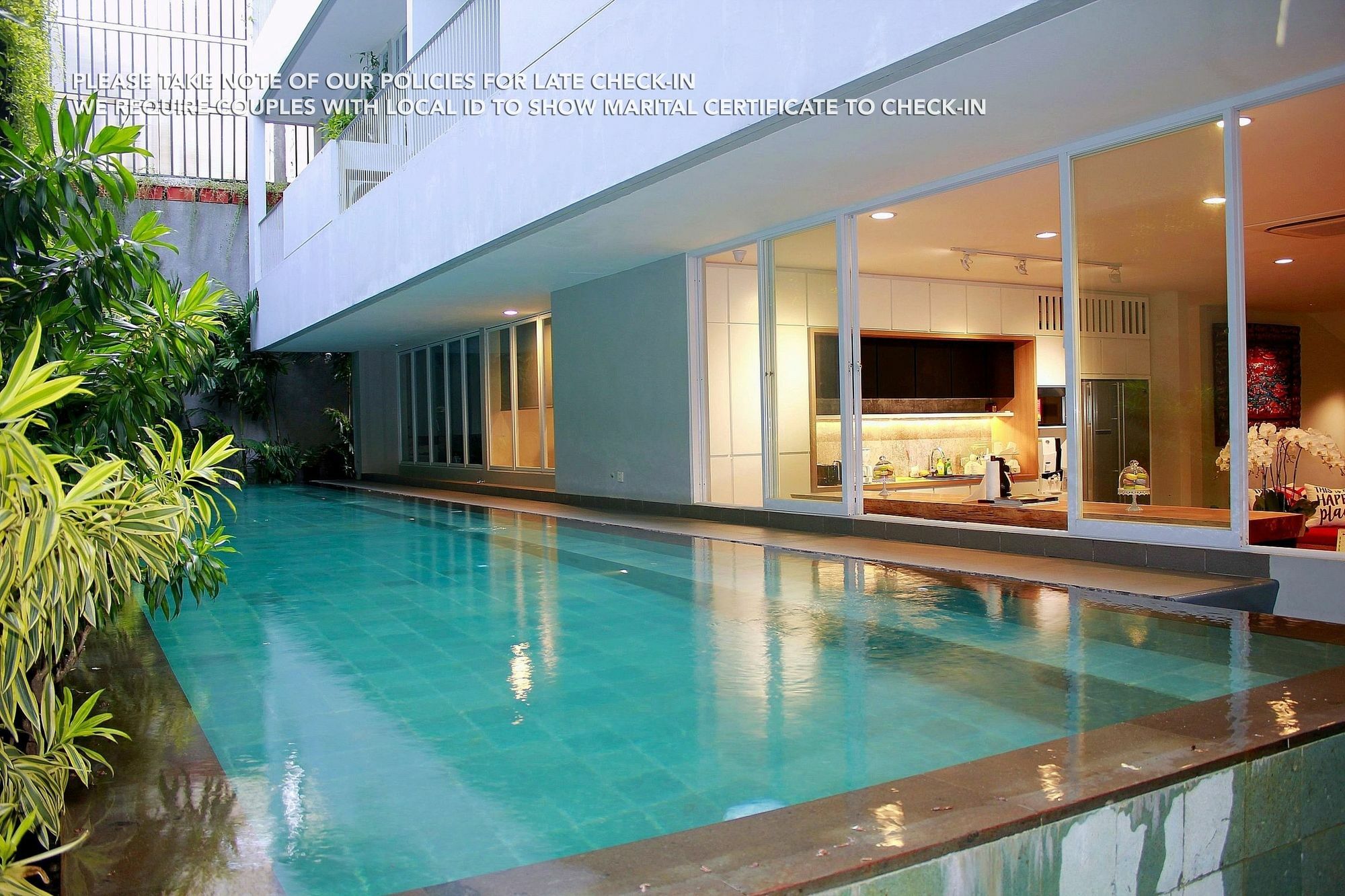 Zen Rooms Patra Kuningan Syariah Jakarta Buitenkant foto