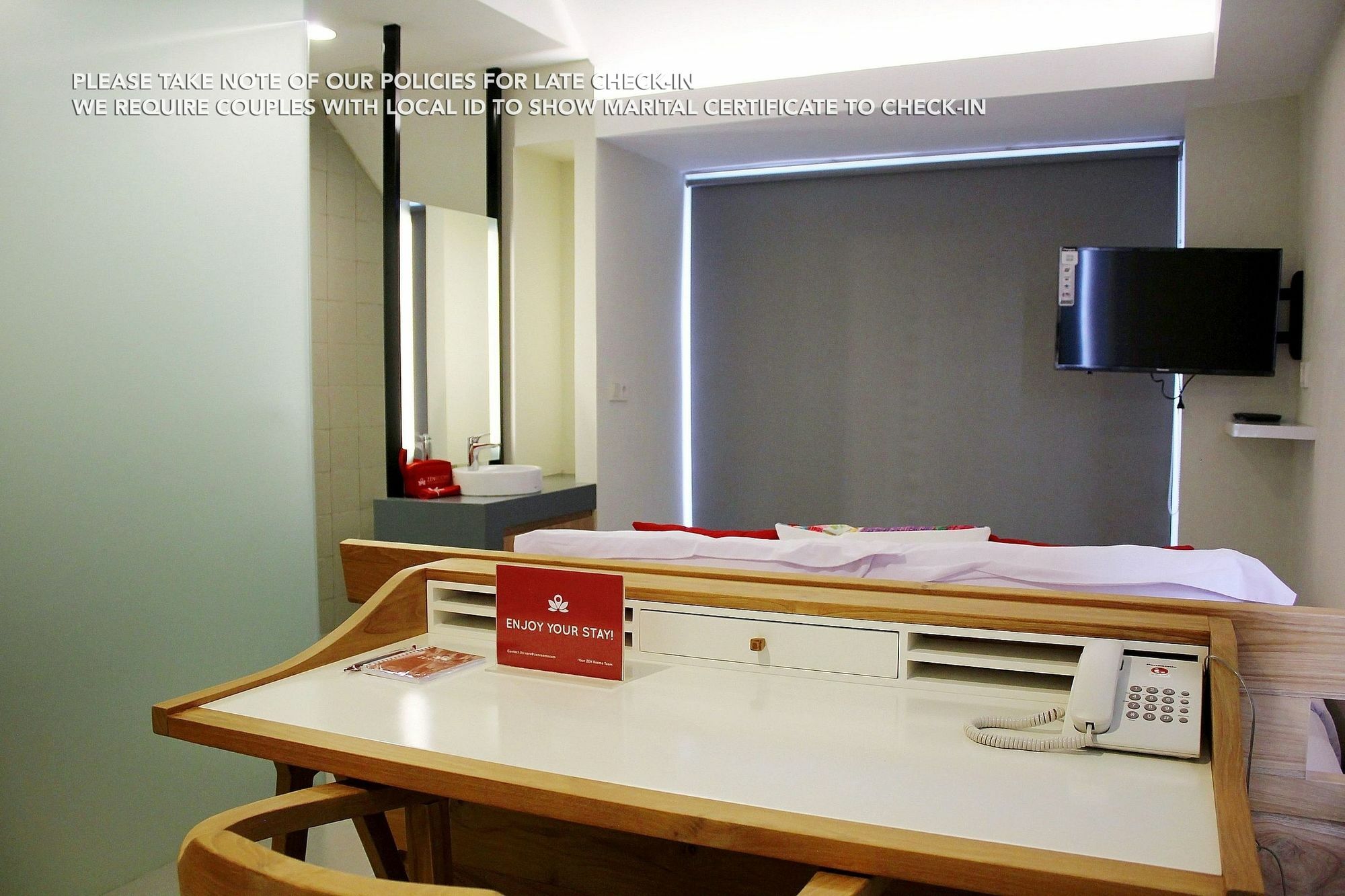 Zen Rooms Patra Kuningan Syariah Jakarta Buitenkant foto